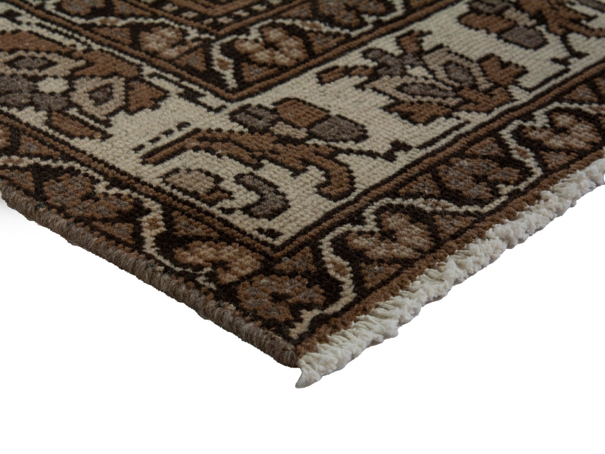 5837, Persian Ferdos Oversized Rug