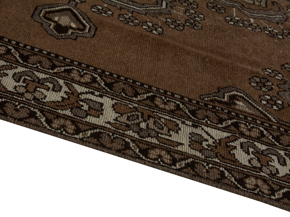 5837, Persian Ferdos Oversized Rug