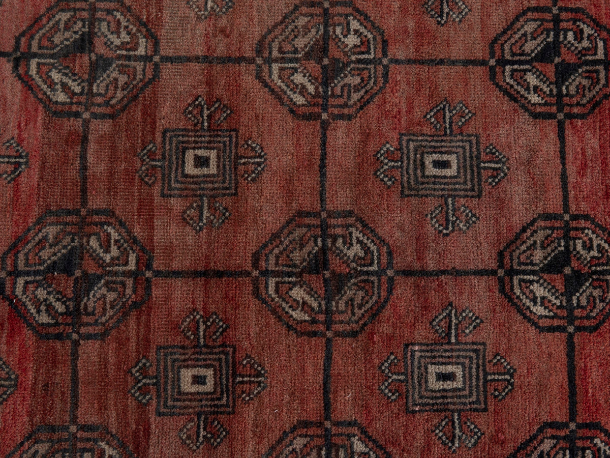 5841, Persian Torkaman Mini Rug