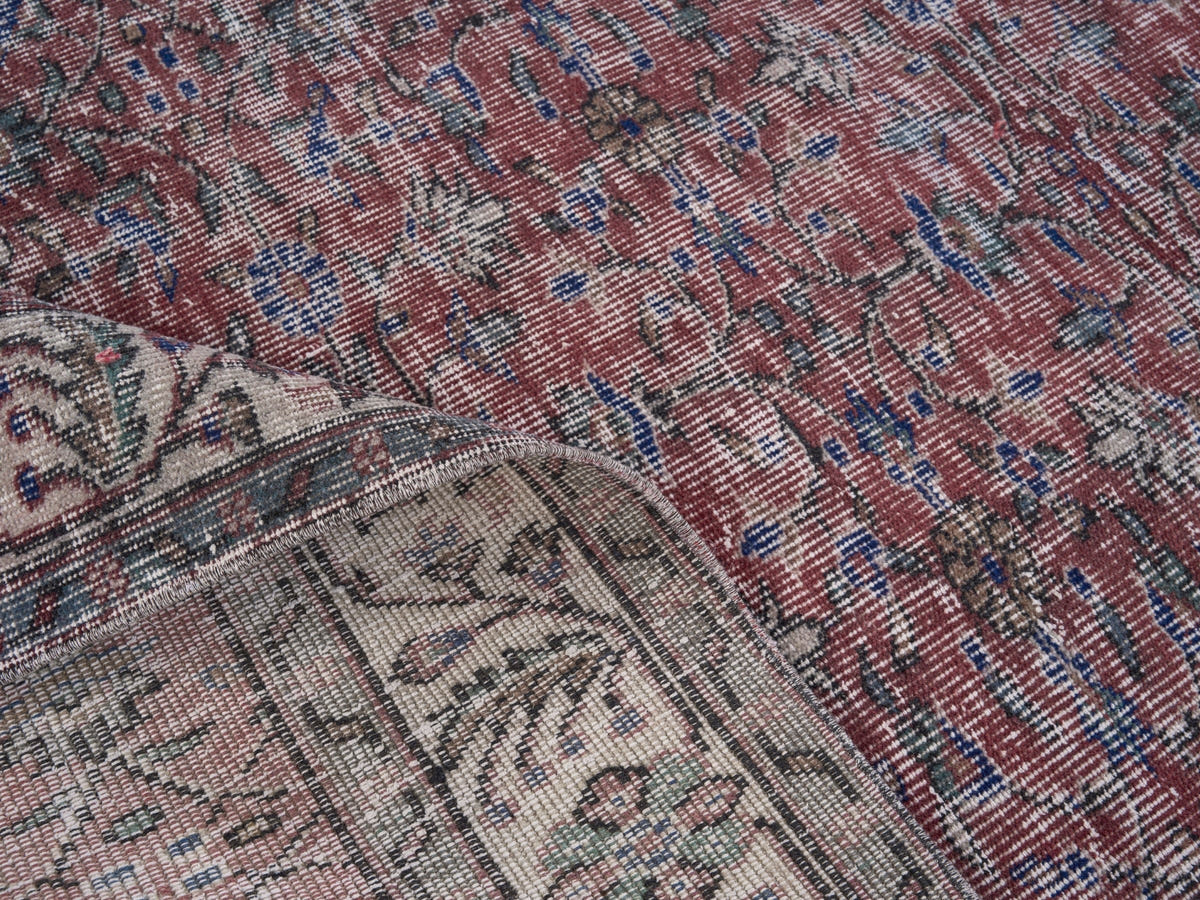 8441, Turkish Isparta Area Rug
