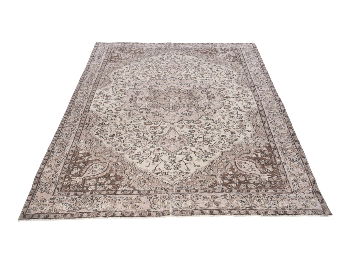 8437, Turkish Isparta Area Rug