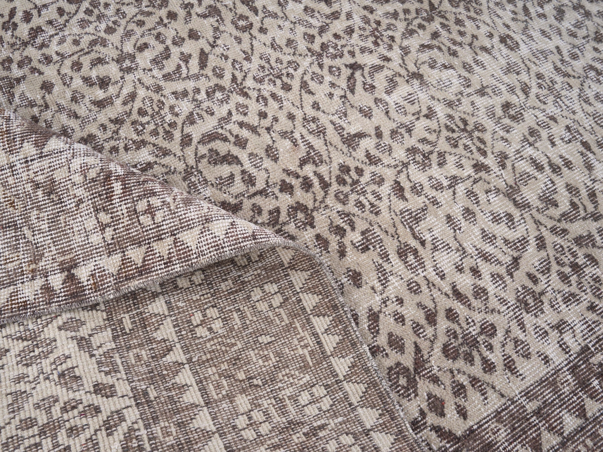 8433, Turkish Isparta Area Rug