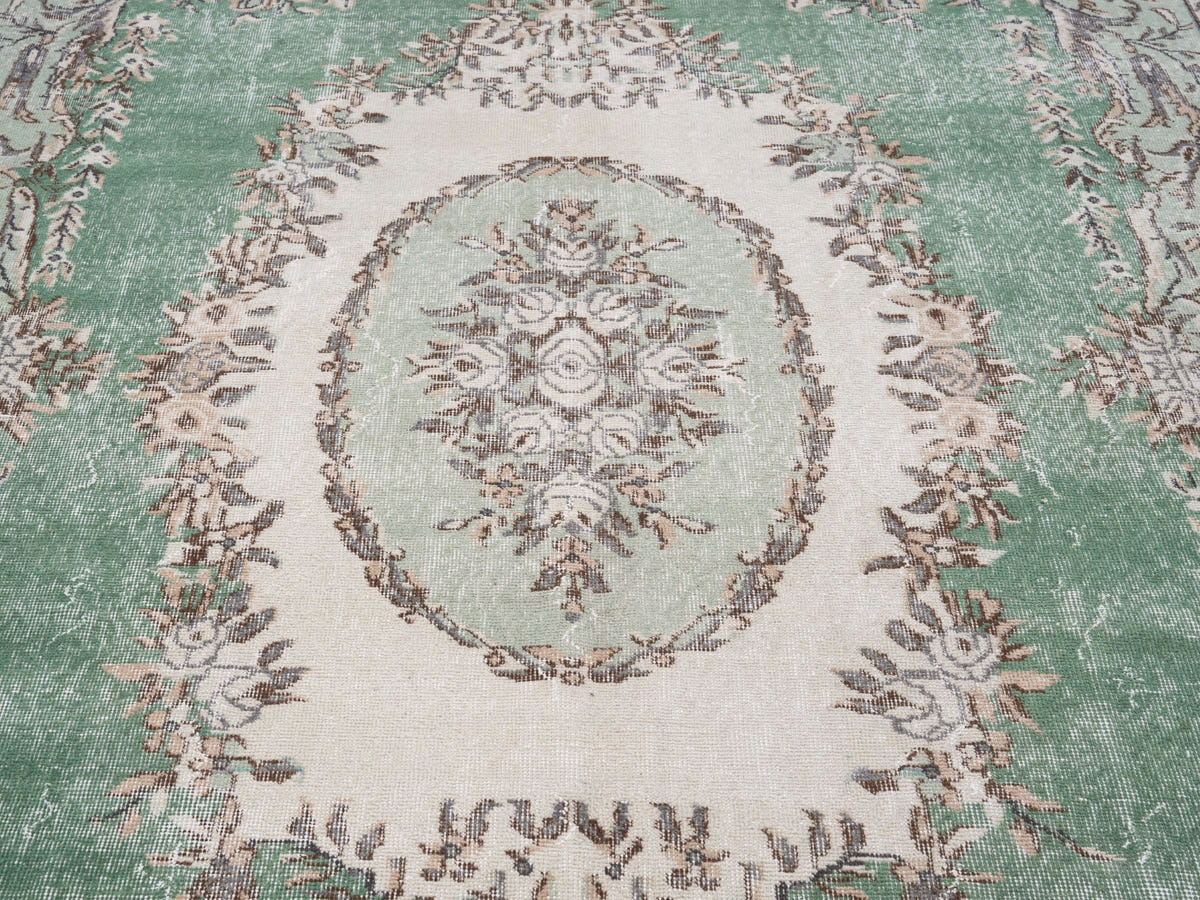 8408, Turkish Isparta Area Rug
