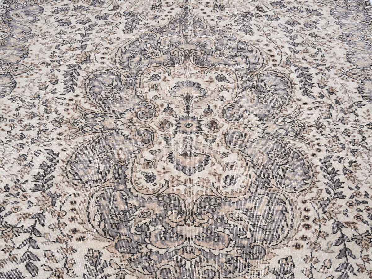 8407, Turkish Isparta Area Rug