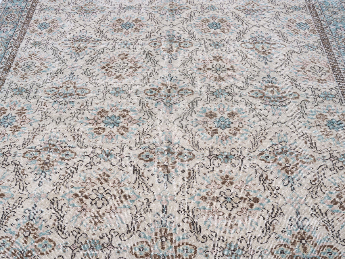 8398, Turkish Isparta Area Rug