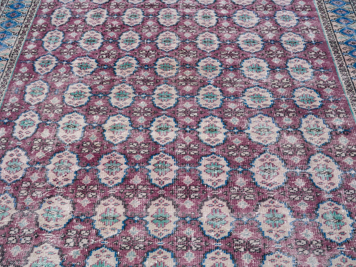8387, Turkish Manisa Area Rug