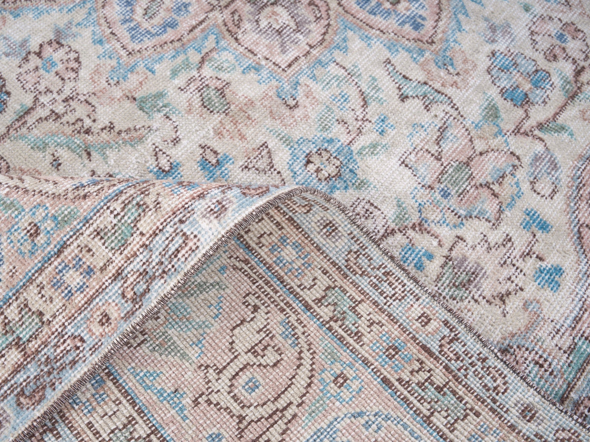 8362, Turkish Isparta Area Rug
