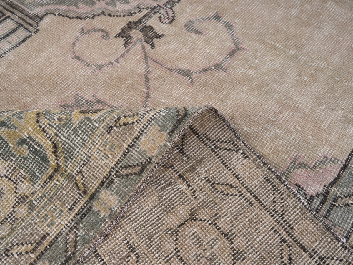 8350, Turkish Isparta Area Rug
