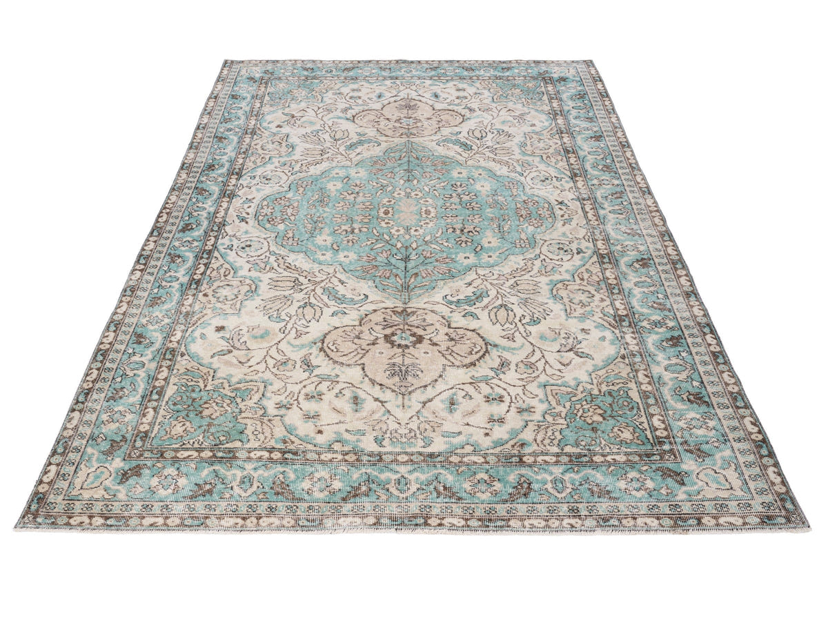 8321, Turkish Isparta Area Rug