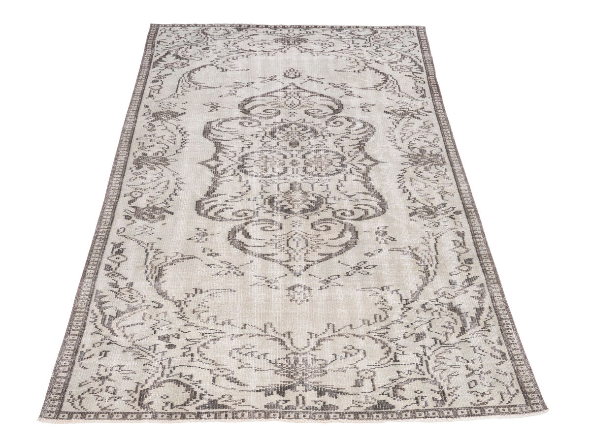8035, Turkish Manisa Area Rug