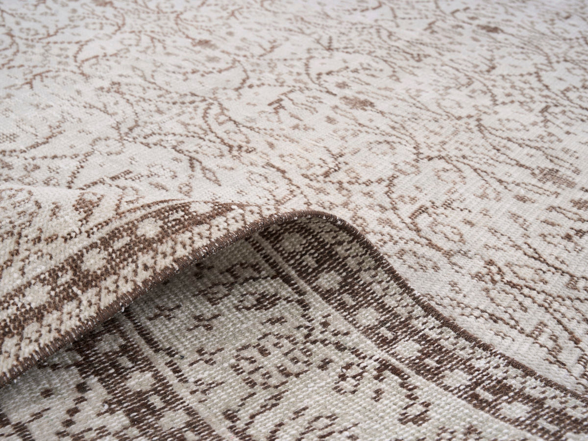 8298, Turkish Manisa Area Rug