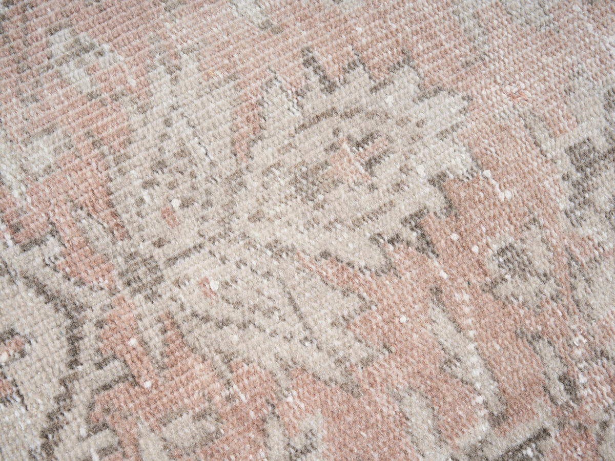 8196, Turkish Manisa Area Rug