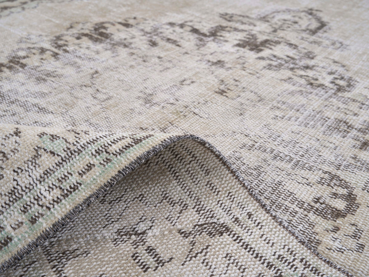 8170, Turkish Manisa Area Rug