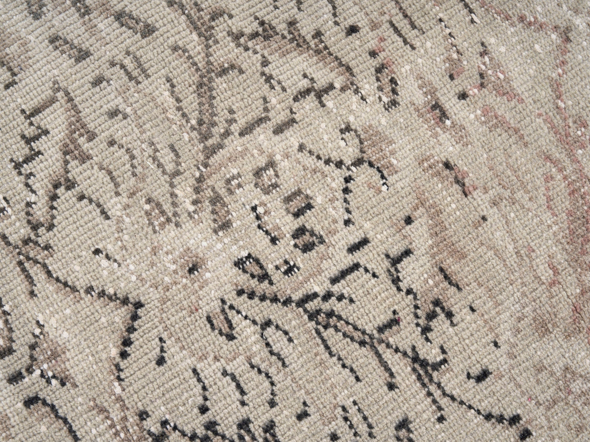 8159, Turkish Manisa Area Rug