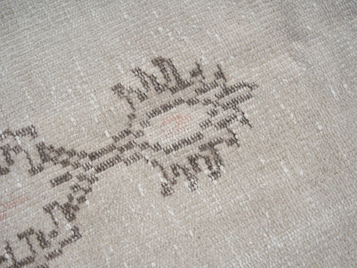 8286, Turkish Manisa Area Rug