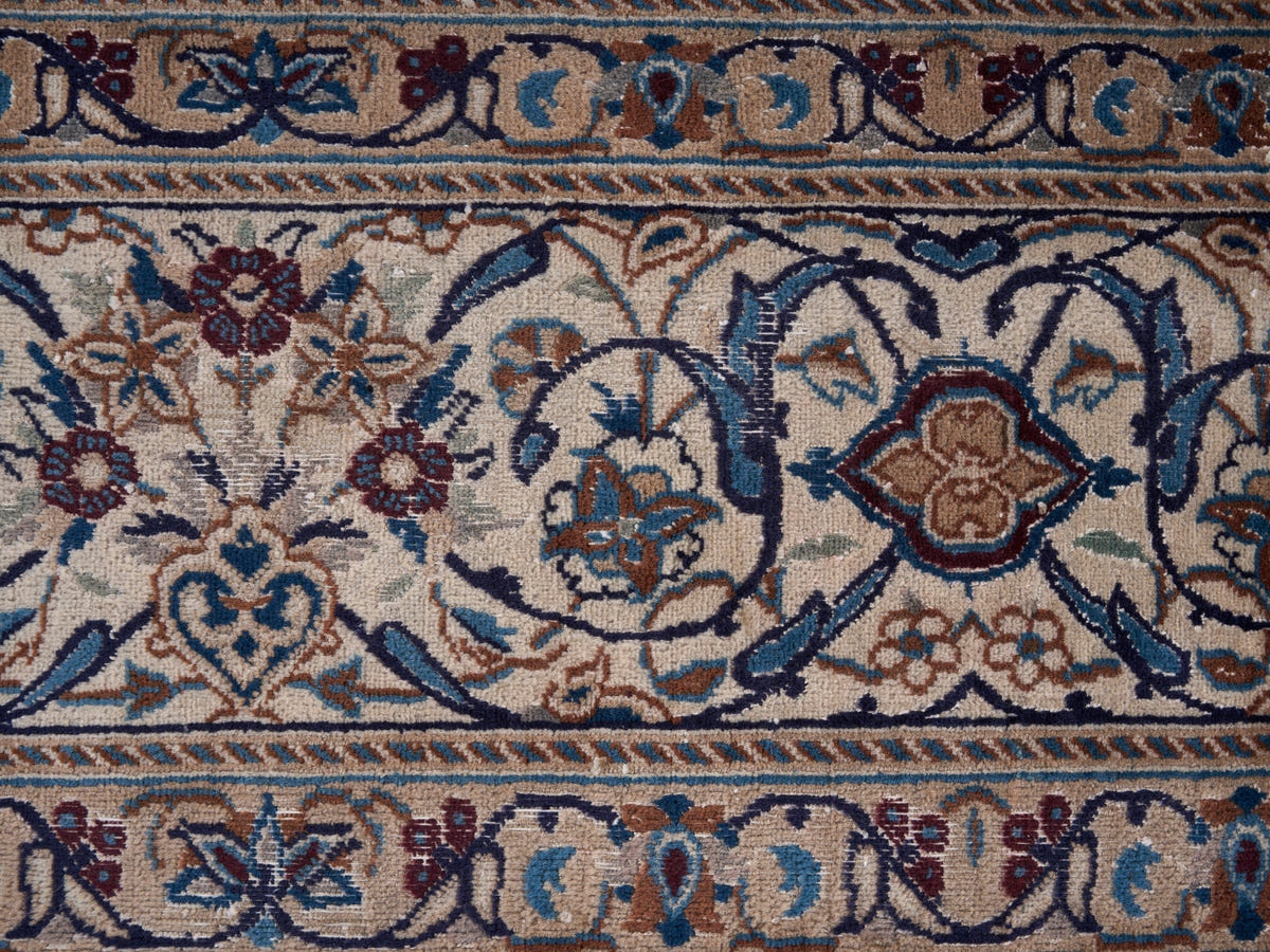 9005, Persian Kashan Oversized Rug