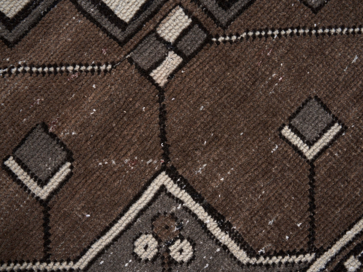 9011, Persian Ferdos Oversized Rug