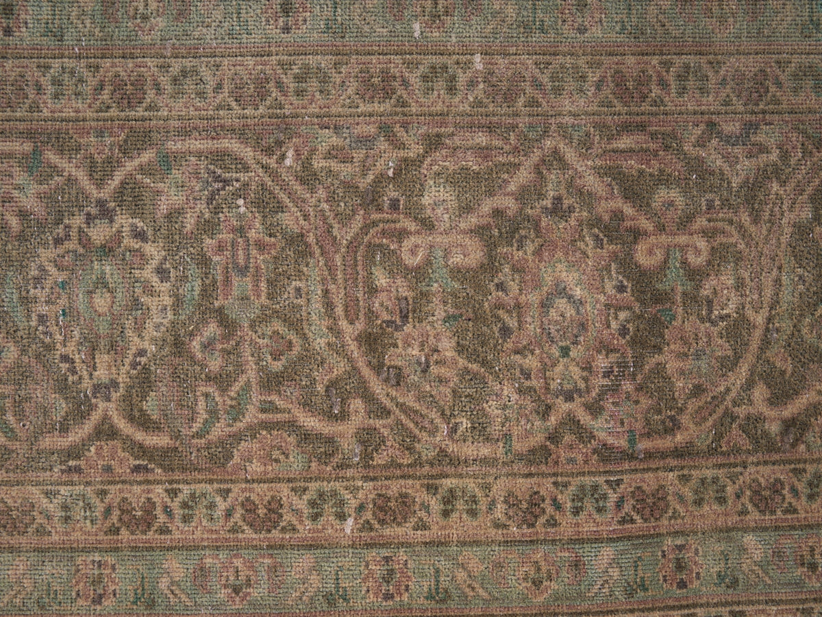 9039, Persian Kashan Oversized Rug