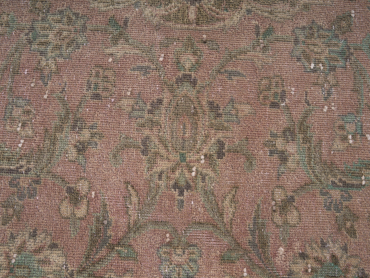 9039, Persian Kashan Oversized Rug