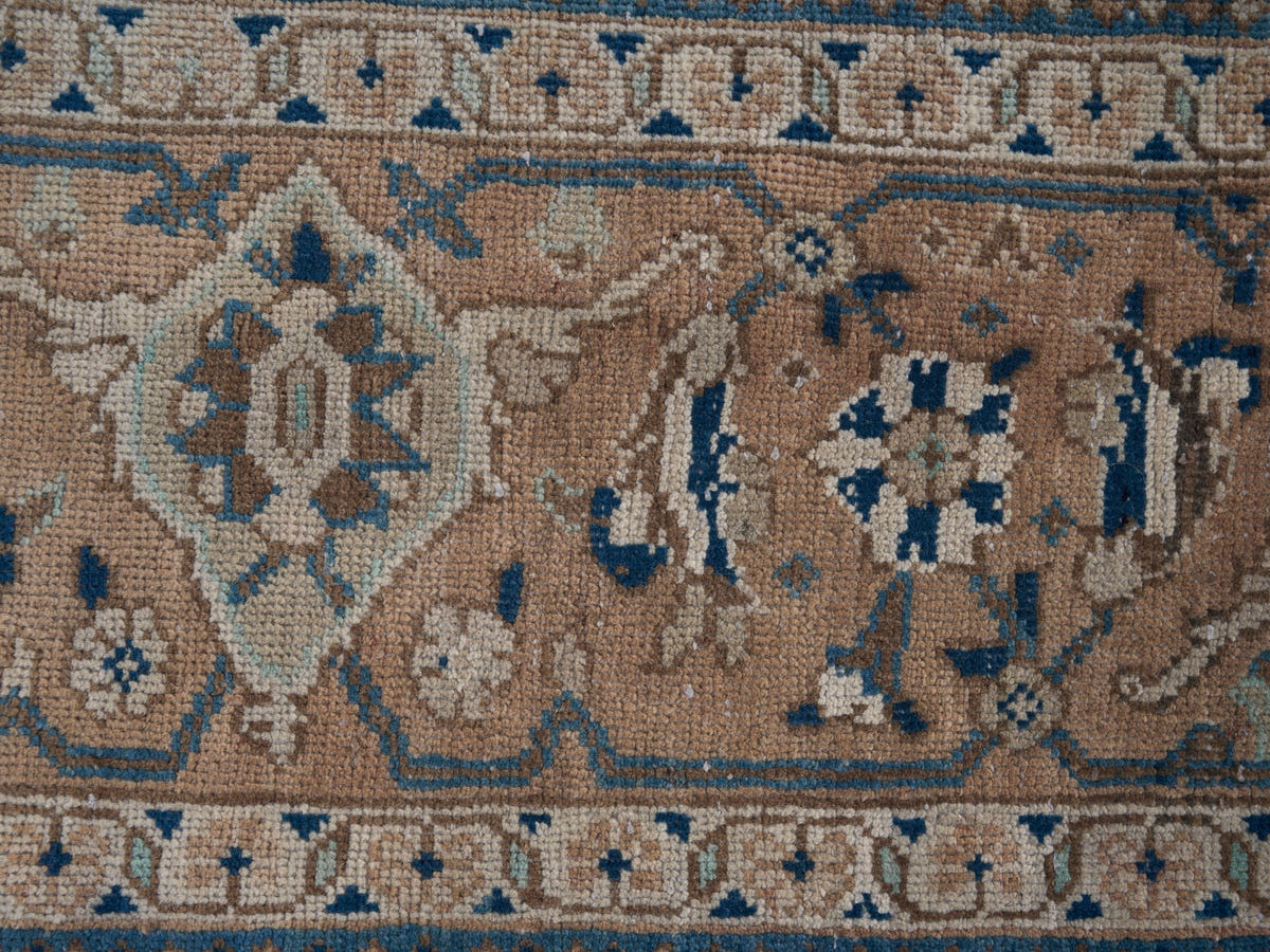 8990, Persian Mahal Area Rug