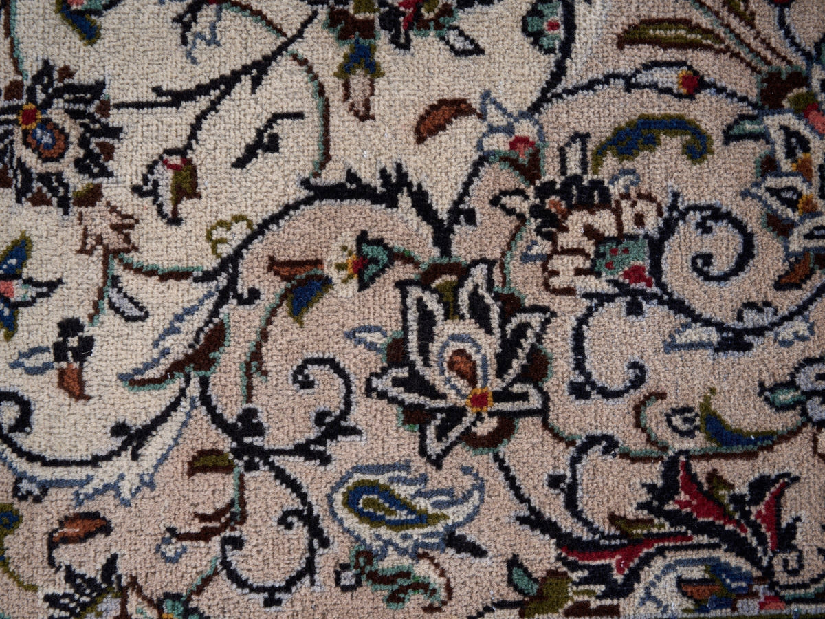 9006, Persian Kashan Oversized Rug