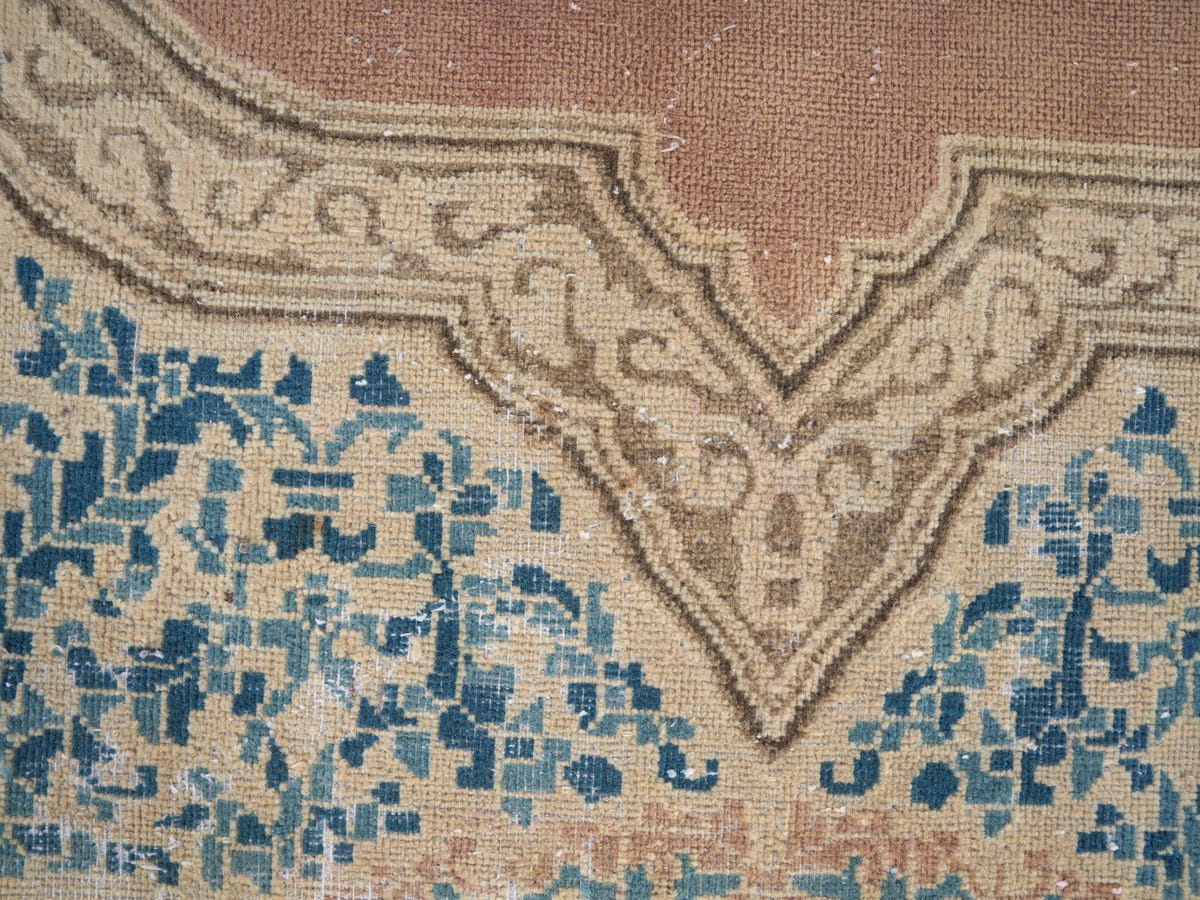 9040, Persian Kerman Oversized Rug