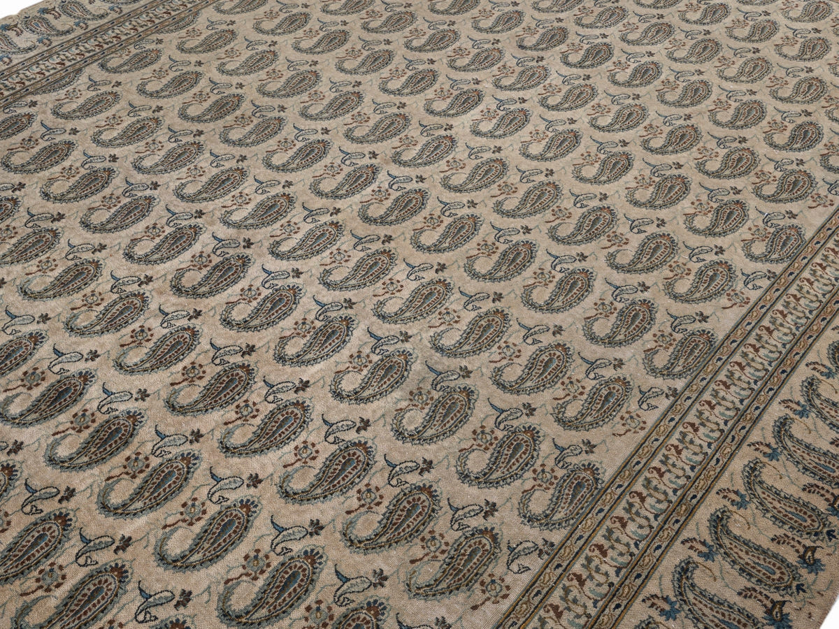 9016, Persian Kashan Oversized Rug