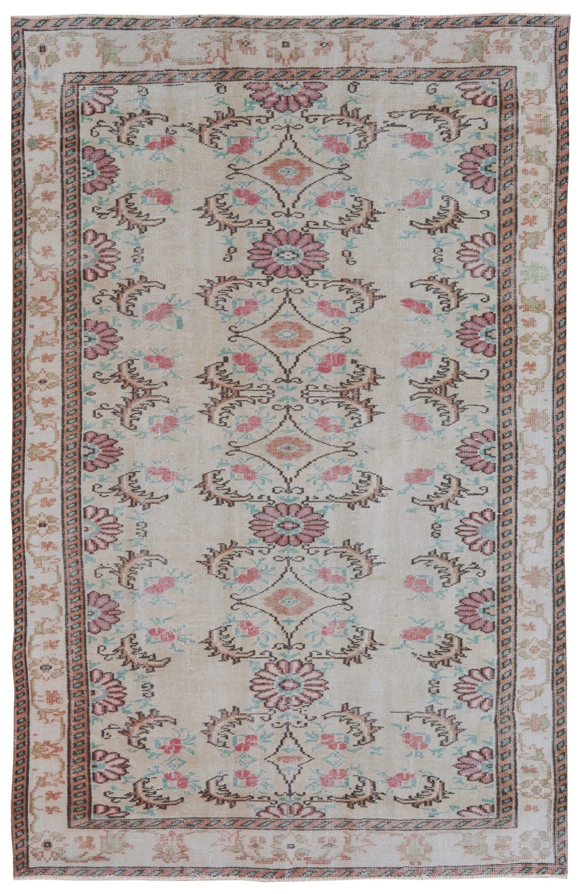 8122, Turkish Manisa Area Rug