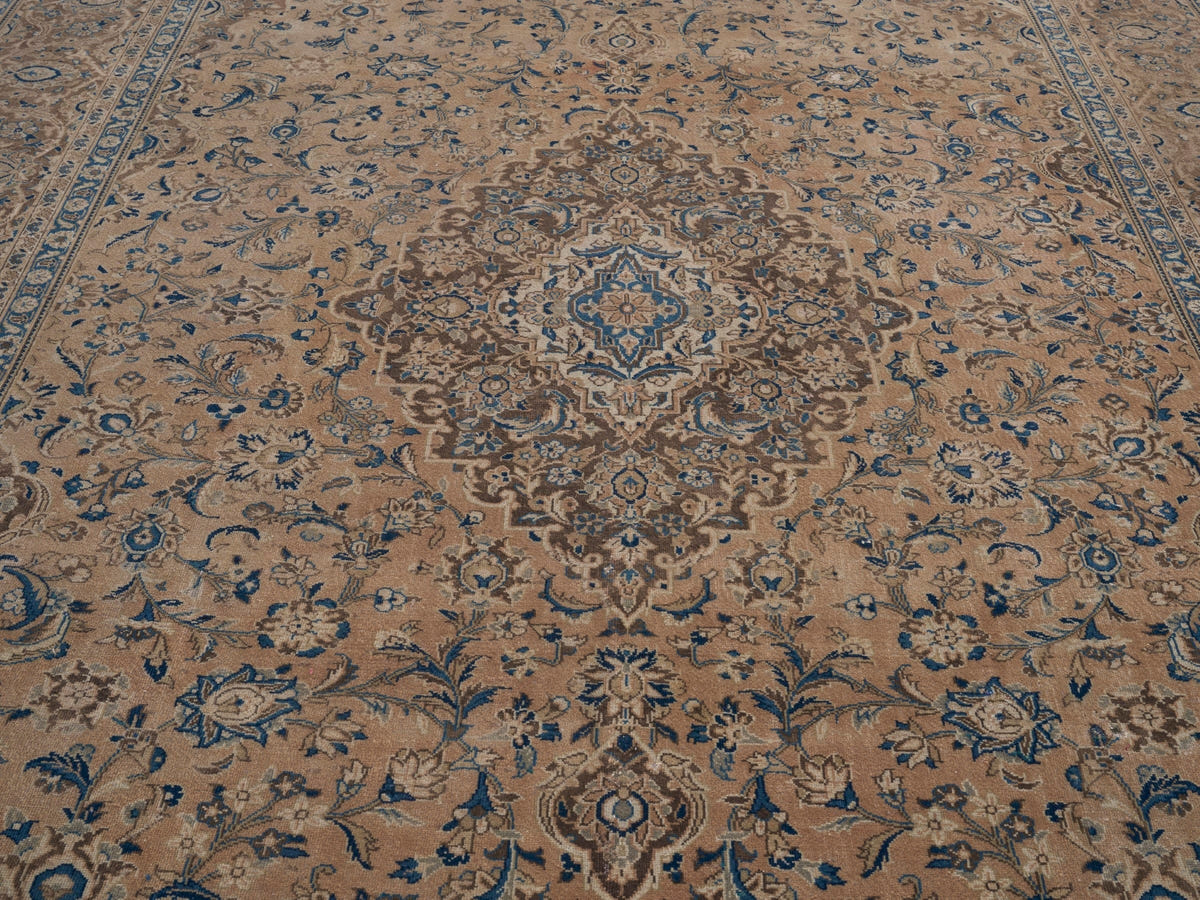 8977, Persian Kashan Oversized Rug