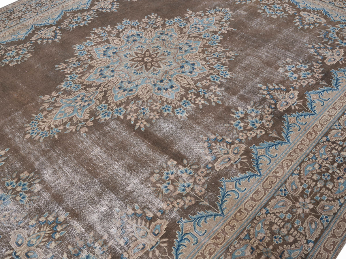 9004, Persian Kerman Oversized Rug