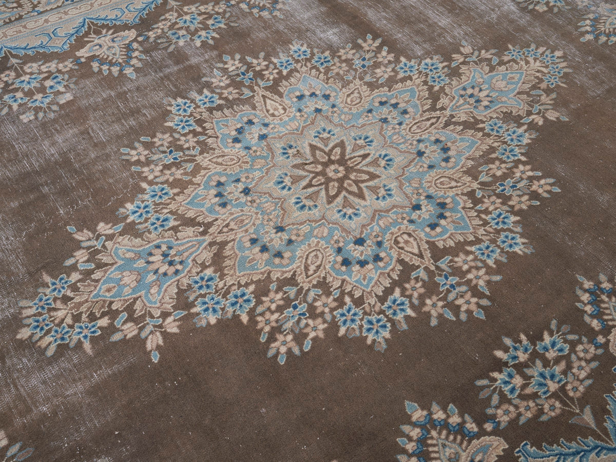 9004, Persian Kerman Oversized Rug