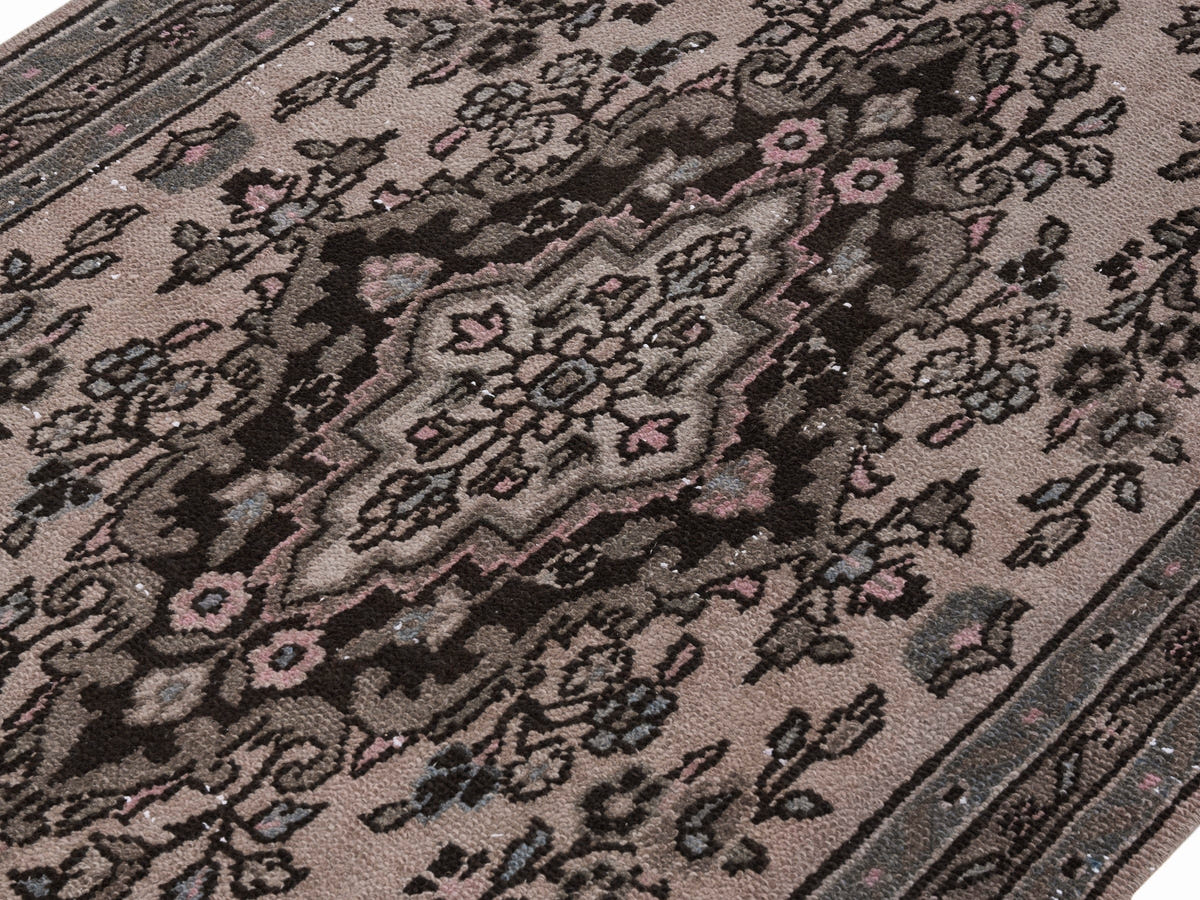 8905, Persian Hamadan Runner Rug