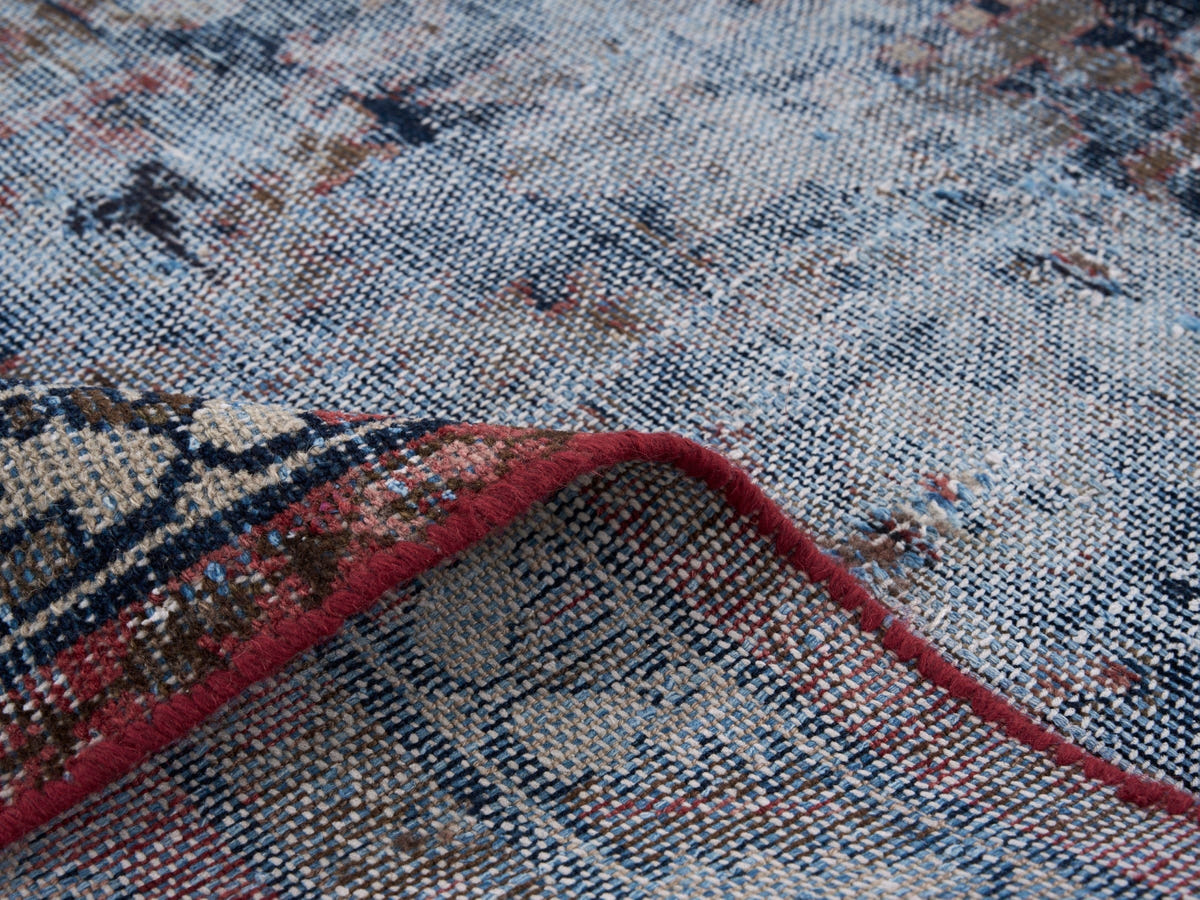 8910, Persian Saveh Area Rug