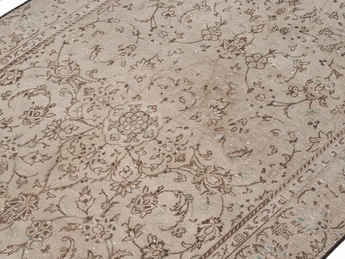 8927, Persian Kashan Area Rug