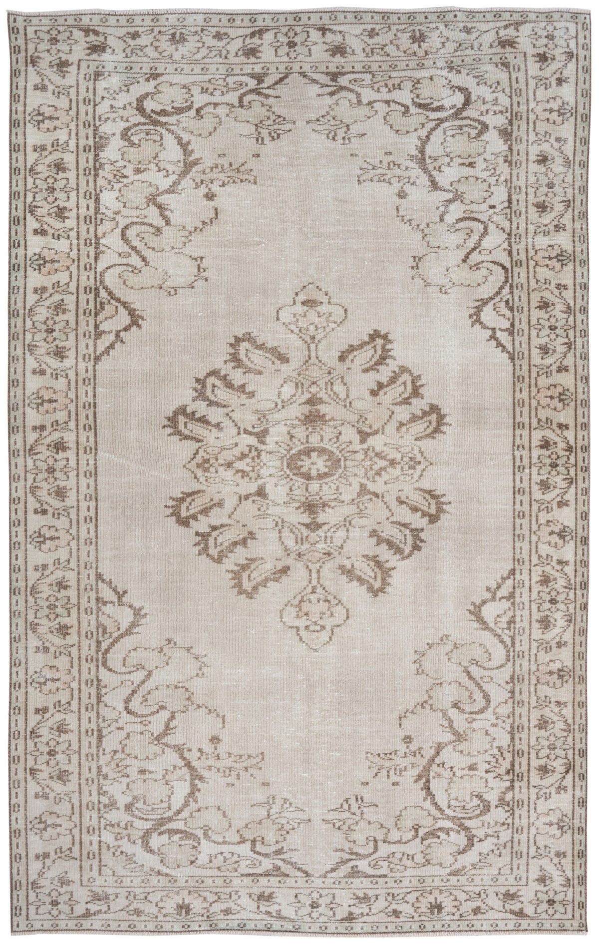 8214, Turkish Manisa Area Rug