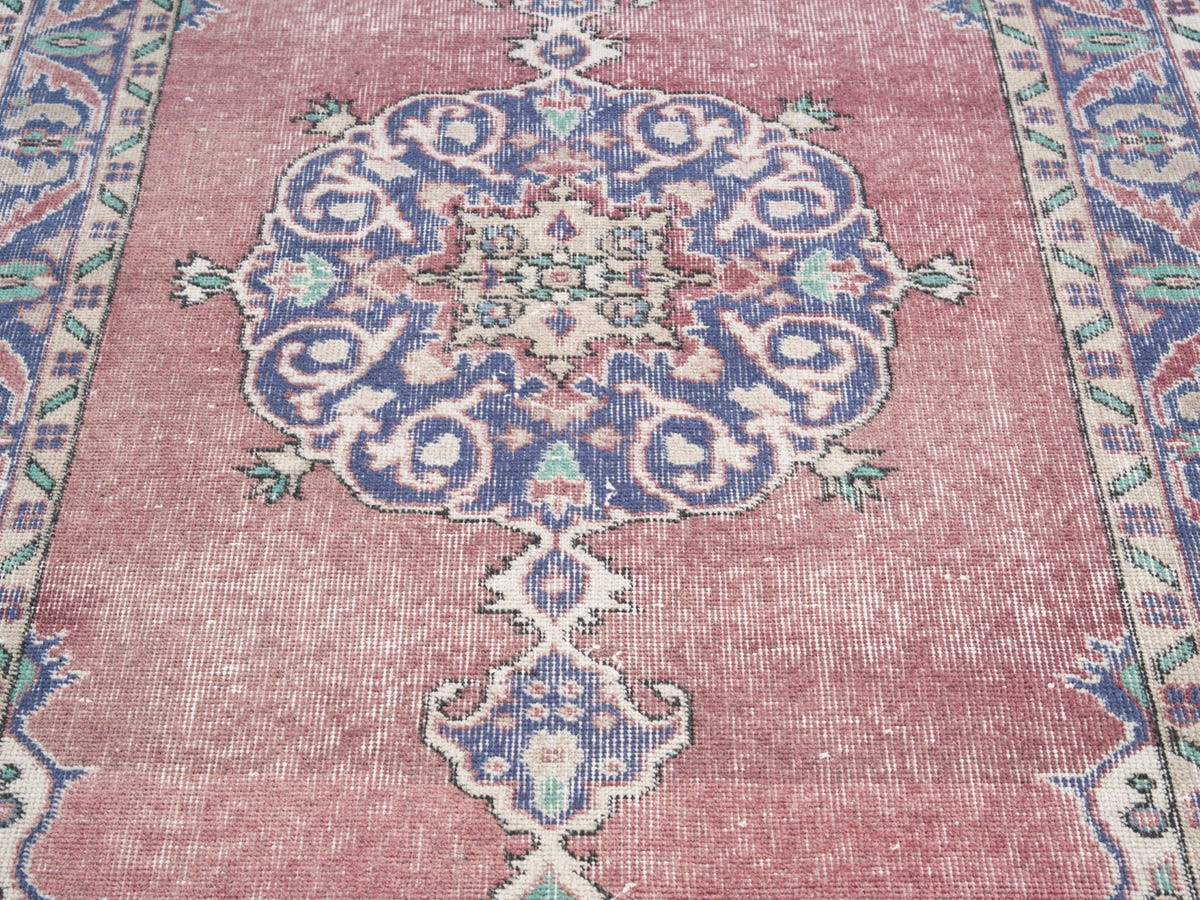 8420, Turkish Isparta Area Rug