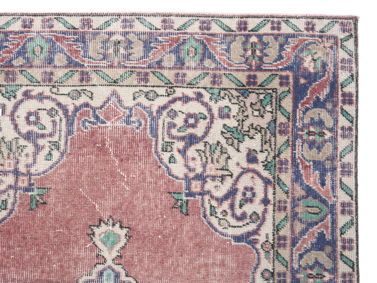 8420, Turkish Isparta Area Rug