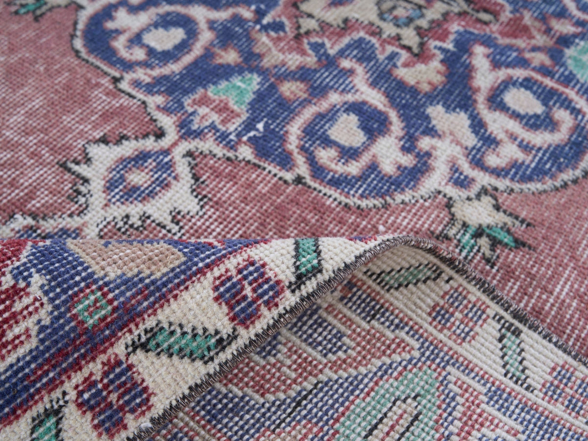 8420, Turkish Isparta Area Rug
