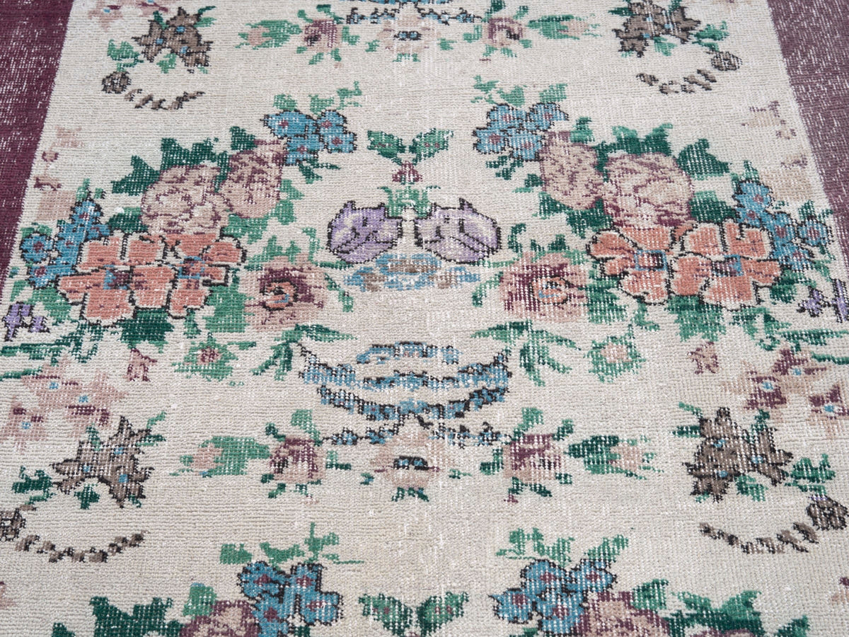 8410, Turkish Isparta Area Rug
