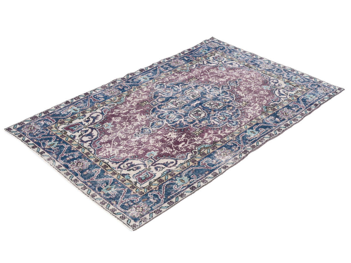 8404, Turkish Isparta Area Rug