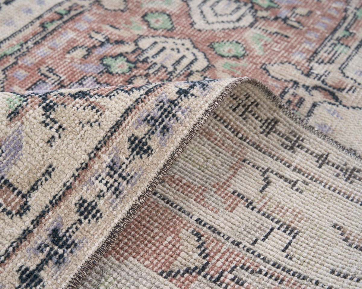 8338, Turkish Isparta Area Rug