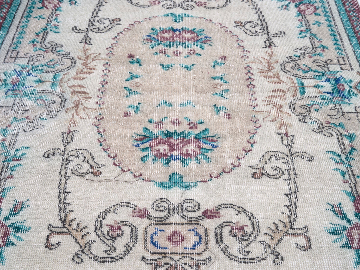 8337, Turkish Isparta Area Rug