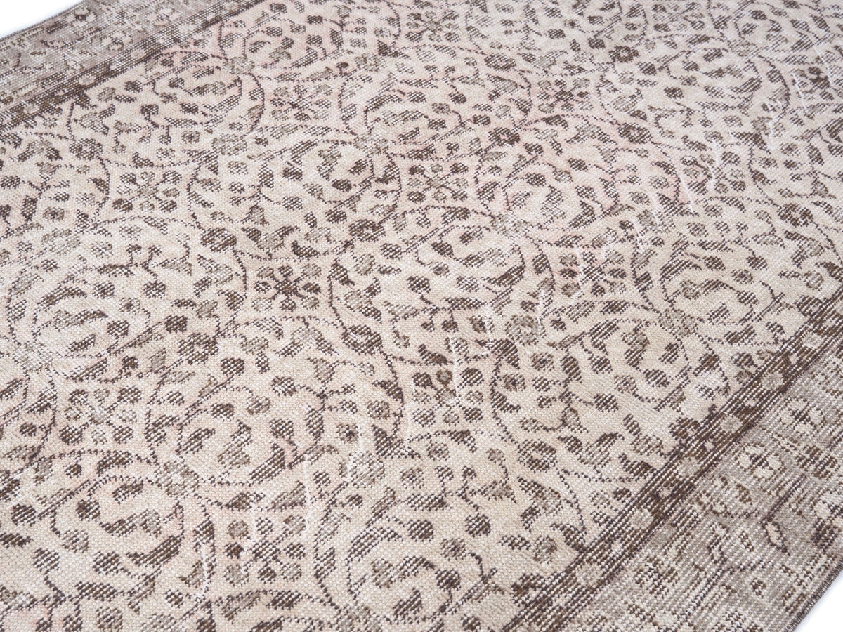8331, Turkish Isparta Area Rug