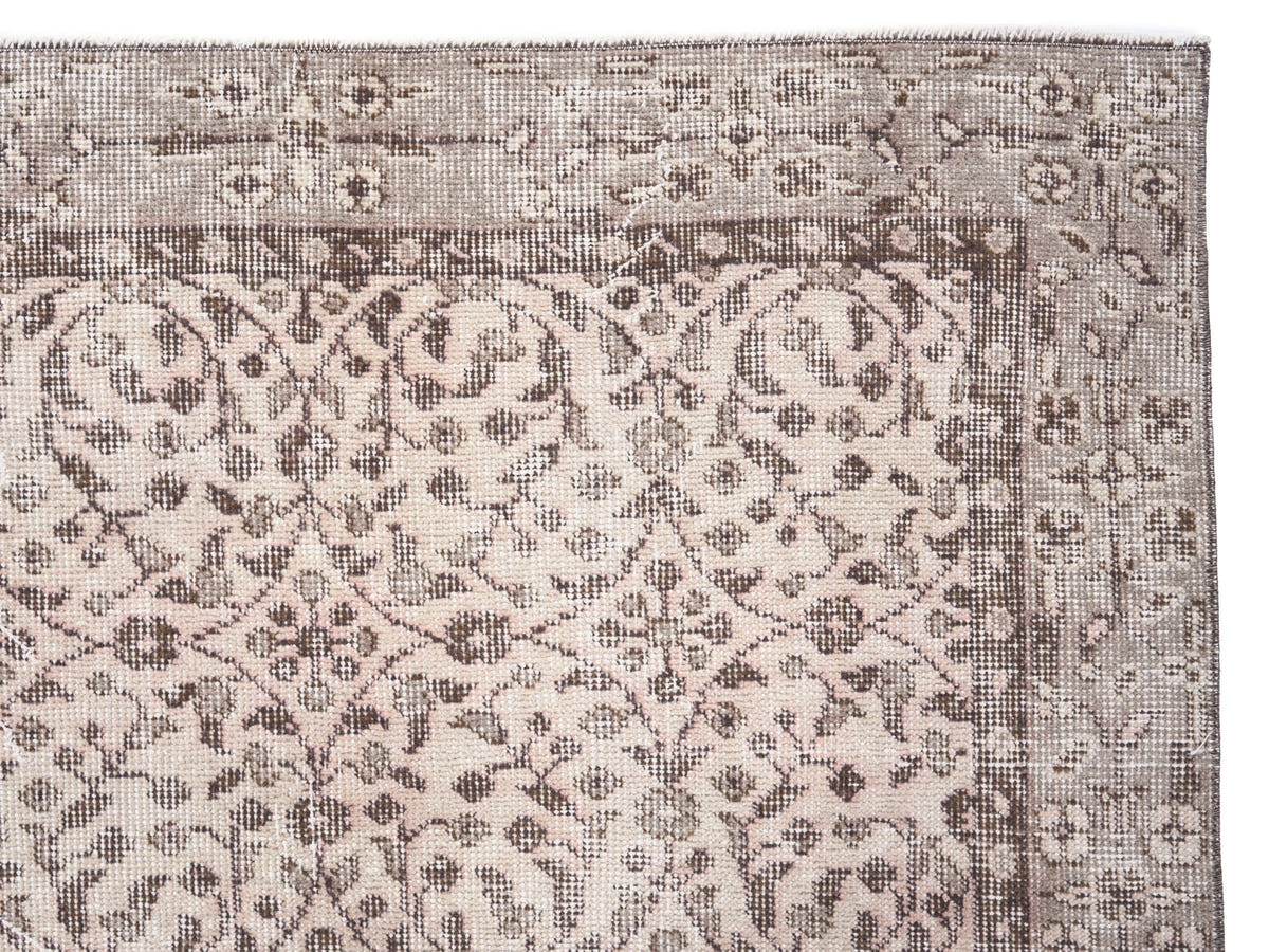 8331, Turkish Isparta Area Rug