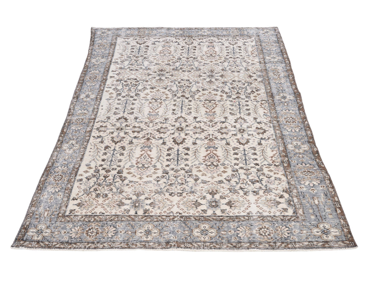 8571, Turkish Isparta Area Rug