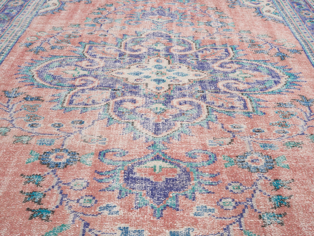 8618, Turkish Manisa Area Rug