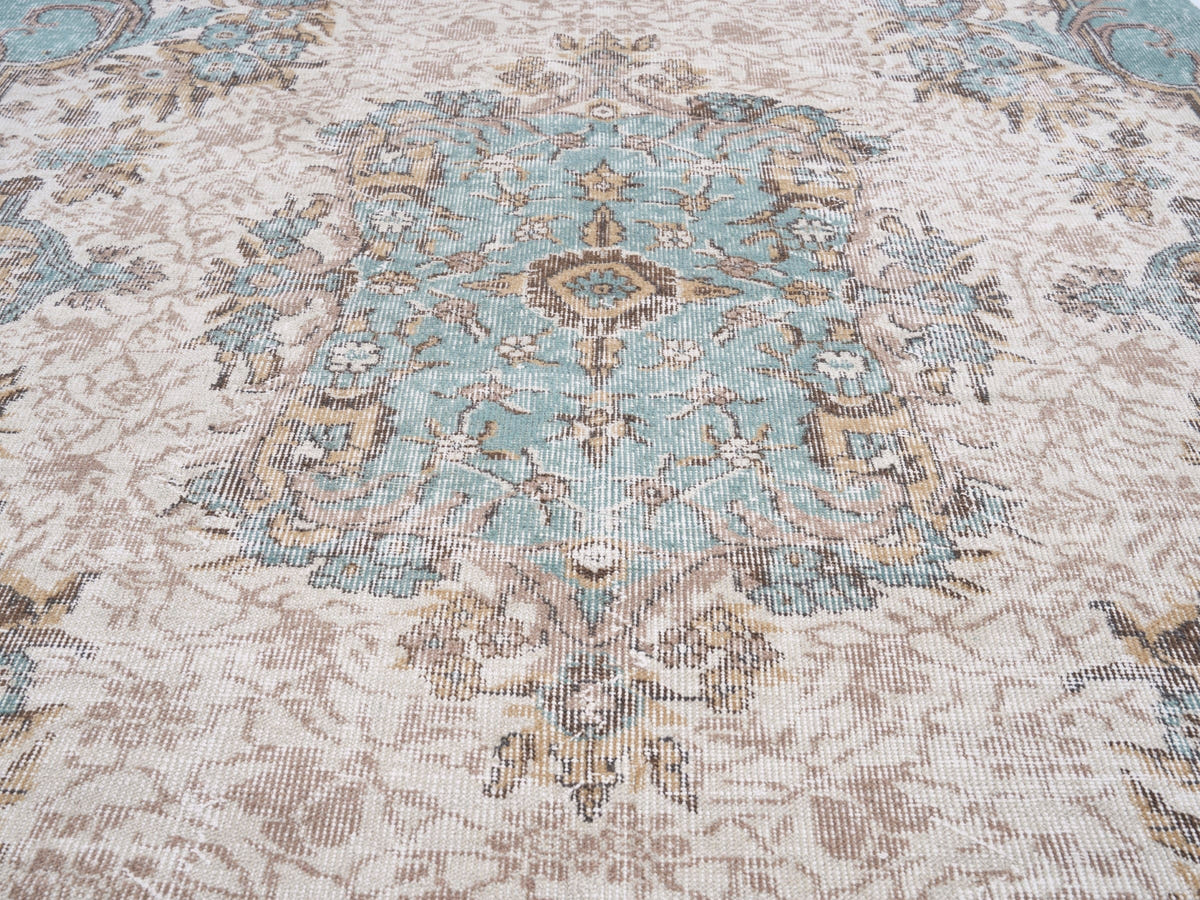 8596, Turkish Isparta Area Rug