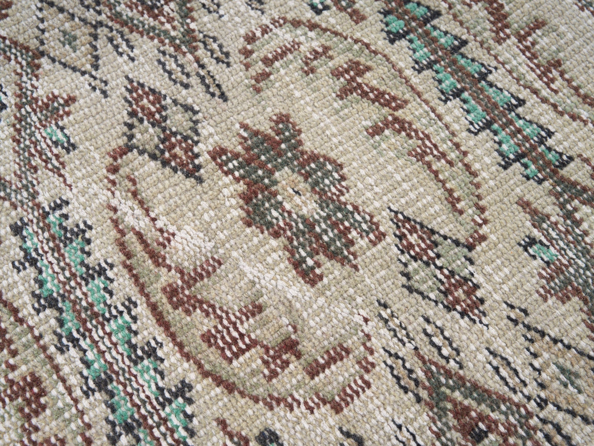 8573, Turkish Manisa Area Rug