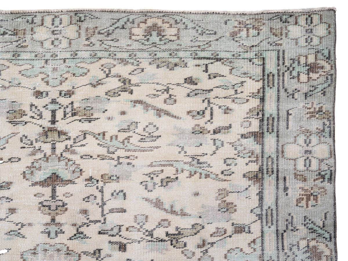 8559, Turkish Manisa Area Rug