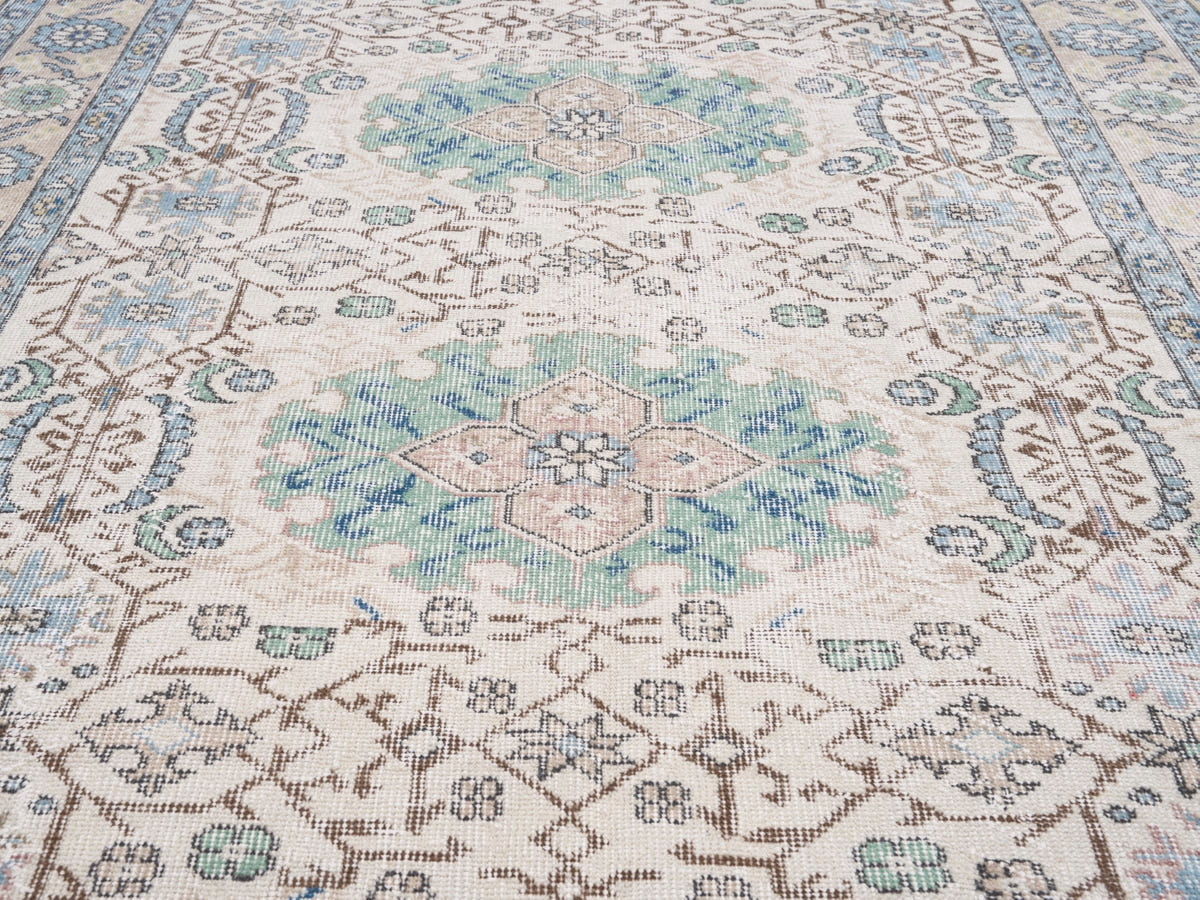 8537, Turkish Isparta Area Rug